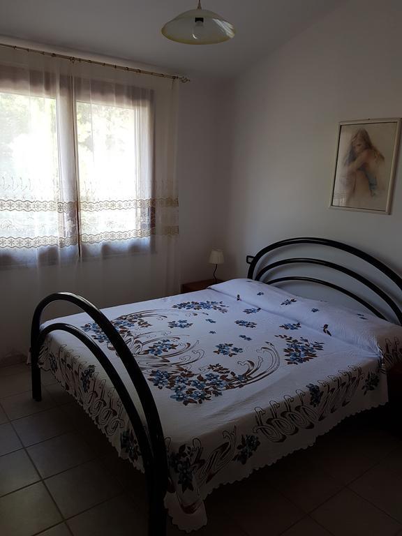 Casa Giovanna Porto Pino Eksteriør billede